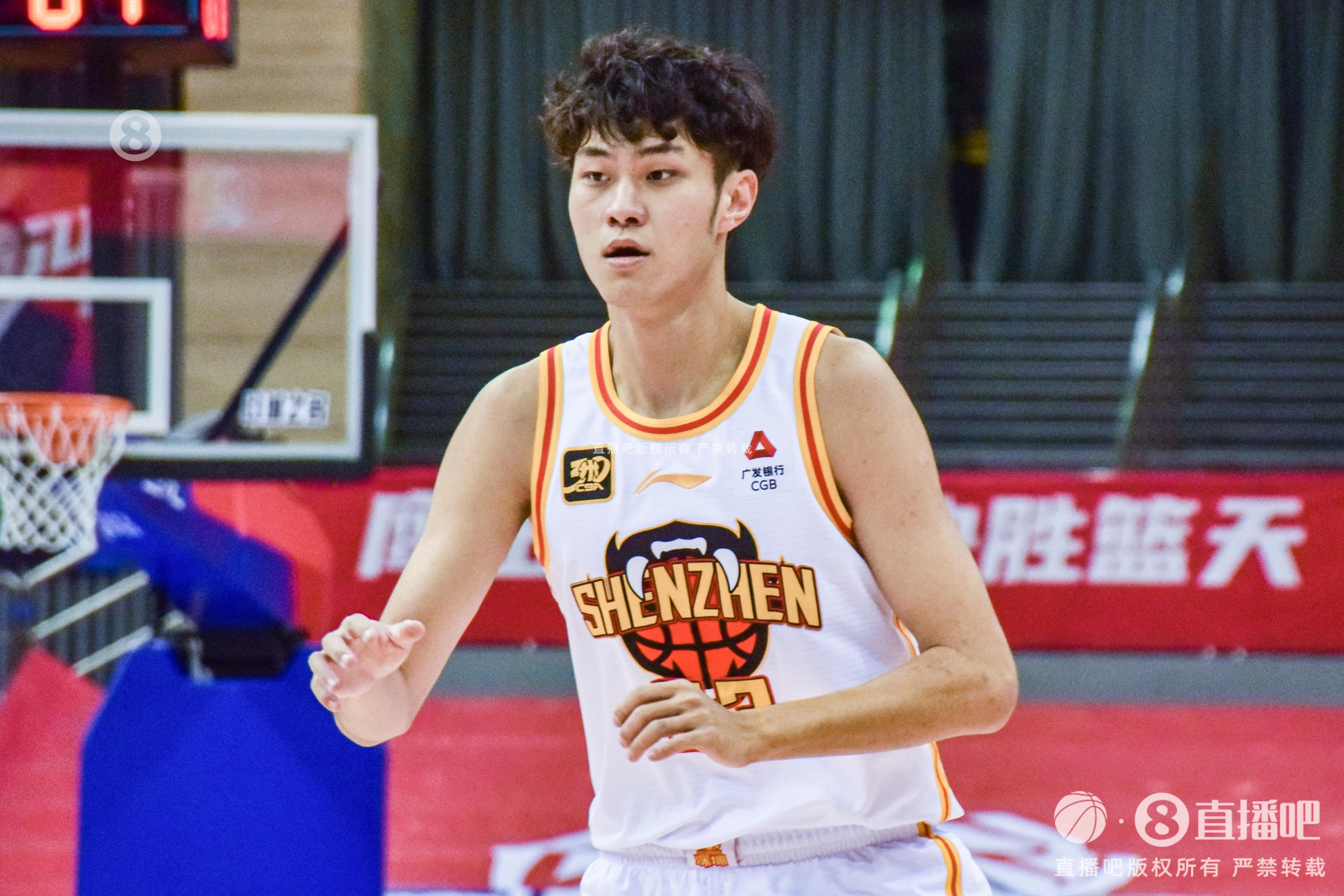 表現(xiàn)出色！王浩然14中7拿到20分3板6助2斷 正負(fù)值+30